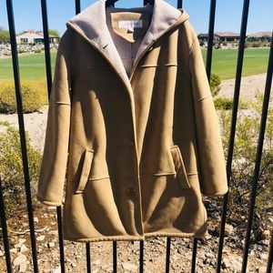 THIS IS TOTALLY IN STYLE RIGHT NOW - LIZ CLAIBORNE Super Cozy and Comfortable!!!